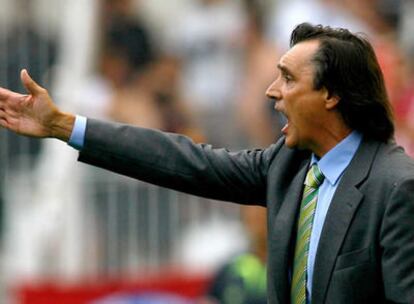 Miguel Ángel Portugal, durante un partido como técnico del Racing