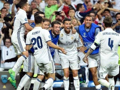 Los jugadores del Real Madrid celebran un gol en la vuelta de los cuartos de final de la Champions League frente al Bayern de M&uacute;nich, cuya pr&oacute;rroga fue la emisi&oacute;n m&aacute;s vista de 2017.