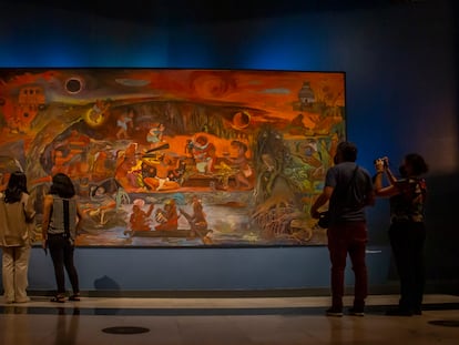 El mural 'Xibalbá, el inframundo de los mayas', de la artista guatemalteca Rina Lazo, expuesto en el Museo del Palacio de Bellas Artes.