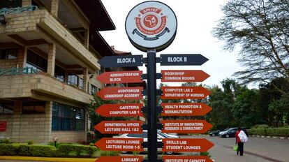 Entrada de la Universidad Internacional de Amref en Nairobi.