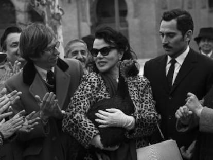 Movistar + estrena  Arde Madrid , la serie en la que Paco León usa como excusa la estancia de la actriz de Hollywood para retratar la España franquista