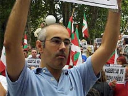 Lander Etxebarría, portavoz de la ilegalizada Batasuna en el Ayuntamiento de Bilbao, en una imagen de archivo.