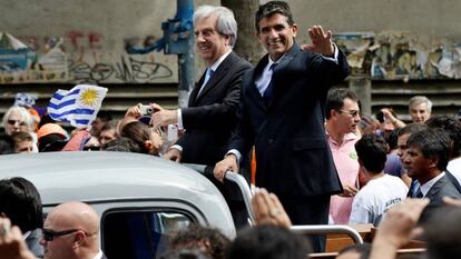 Tabar&eacute; V&aacute;zquez y su hasta hoy vicepresidente, Ra&uacute;l Sendic, hace dos a&ntilde;os en su toma de posesi&oacute;n.