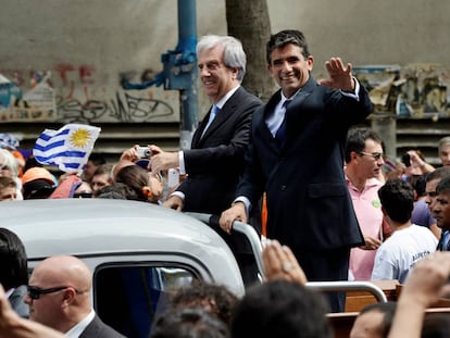 Tabar&eacute; V&aacute;zquez y su hasta hoy vicepresidente, Ra&uacute;l Sendic, hace dos a&ntilde;os en su toma de posesi&oacute;n.