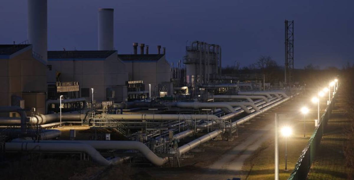 La UE acuerda con EE UU aumentar el suministro de gas para reducir la ...