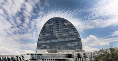 Edificio La Vela, sede de BBVA en Madrid.