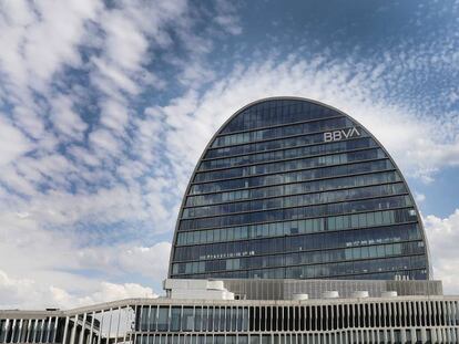 Edificio La Vela, sede de BBVA en Madrid. 