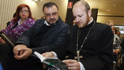 Asistentes a la jornada de sensibilización contra la violencia doméstica entre la población rumana en Castellón.