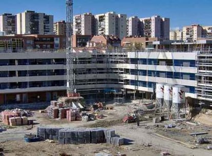 Viviendas en construcción cuya gestión denuncia el Partido Popular.