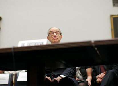 El ex presidente de la Reserva Federal Alan Greenspan, en su intervención en la Cámara de Representantes del pasado 23 de octubre.