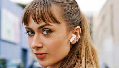 Uso de los auriculares Sennheiser ACCENTUM Open