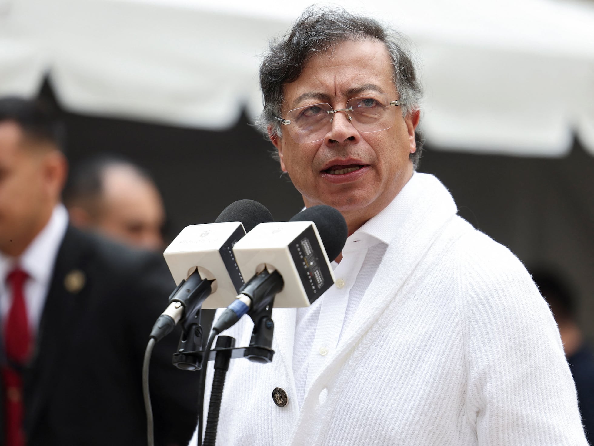 Petro escala su denuncia y dice que “se busca el fraude electoral en grande y donde más importa: la Presidencia de la República” | Elecciones Presidenciales Colombia | EL PAÍS América Colombia