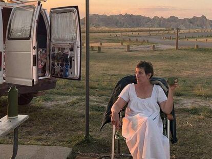 La protagonista de 'Nomadland' fa d’una furgoneta tota una autèntica llar.