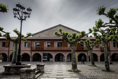 Fachada del Museo de la Siderurgia y la Minería.