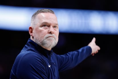 Michael Malone entrenador de los Nuggets