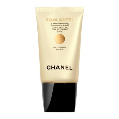 Para el rostro y con SPF 8, Chanel Soleil Identité.