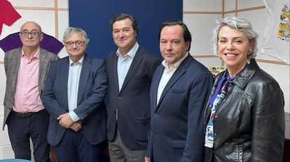 Manuel Palomo, ex director Radio Jaén; Antonio Yélamo, delegado de Prisa Media en Andalucía; José Antonio Cabornero, director de la red de emisoras de la Cadena SER; José García Ganaza, director de Radio Jaén y Radio Linares, e Isabel Sánchez, directora de Radio Córdoba.