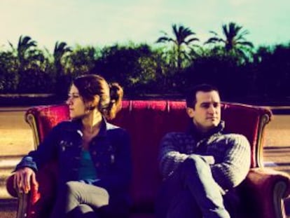 Los actores Anna Alarcón y Xavi Sáez.