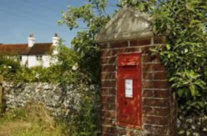 Un buz&oacute;n de Royal Mail. 