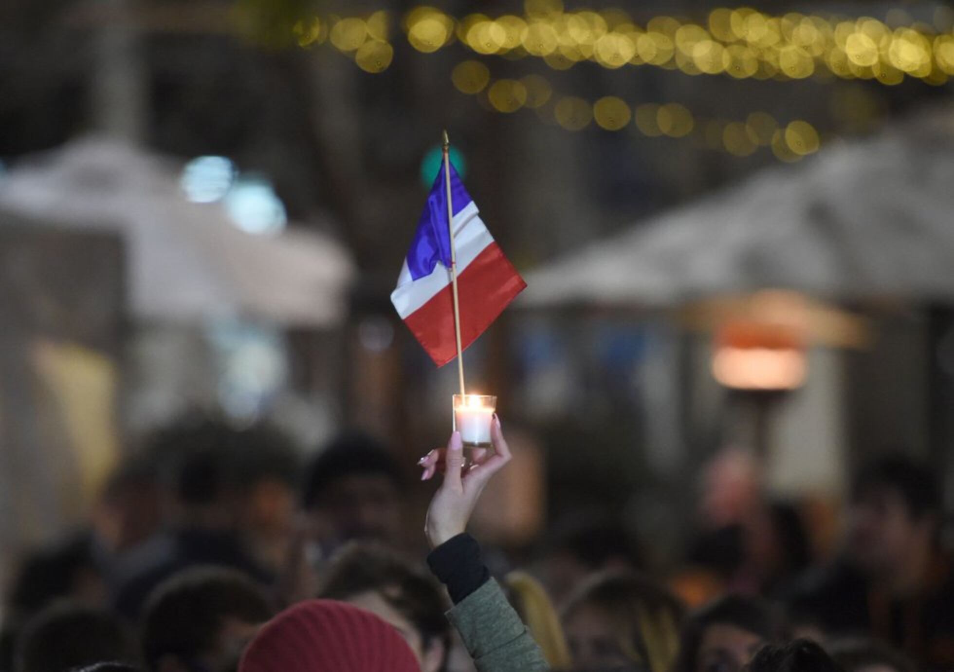 Homenaje A Las Víctimas Del Atentado De Niza En Imágenes Fotos