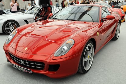 Image of a Ferrari GTB Fiorano at a car show in Avignon, France, in March 2012.