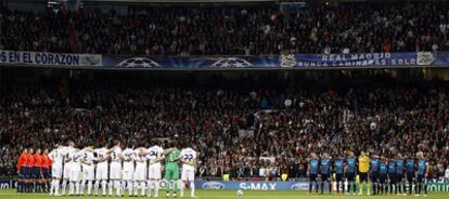 Antes del comienzo del encuentro, el Santiago Bernabéu rindió un sentido homenaje a las víctimas de la catástrofe que azota el país asiático. El público, los componentes de ambos banquillos y los 22 futbolistas que saltaron al terreno de juego guardaron un minuto de silencio sobrecogedor.