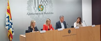 Xavier García Albiol y su equipo de gobierno en el Ayuntamiento de Badalona este lunes.