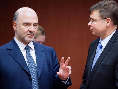 Pierre Moscovici y Valdis Dombrovskis