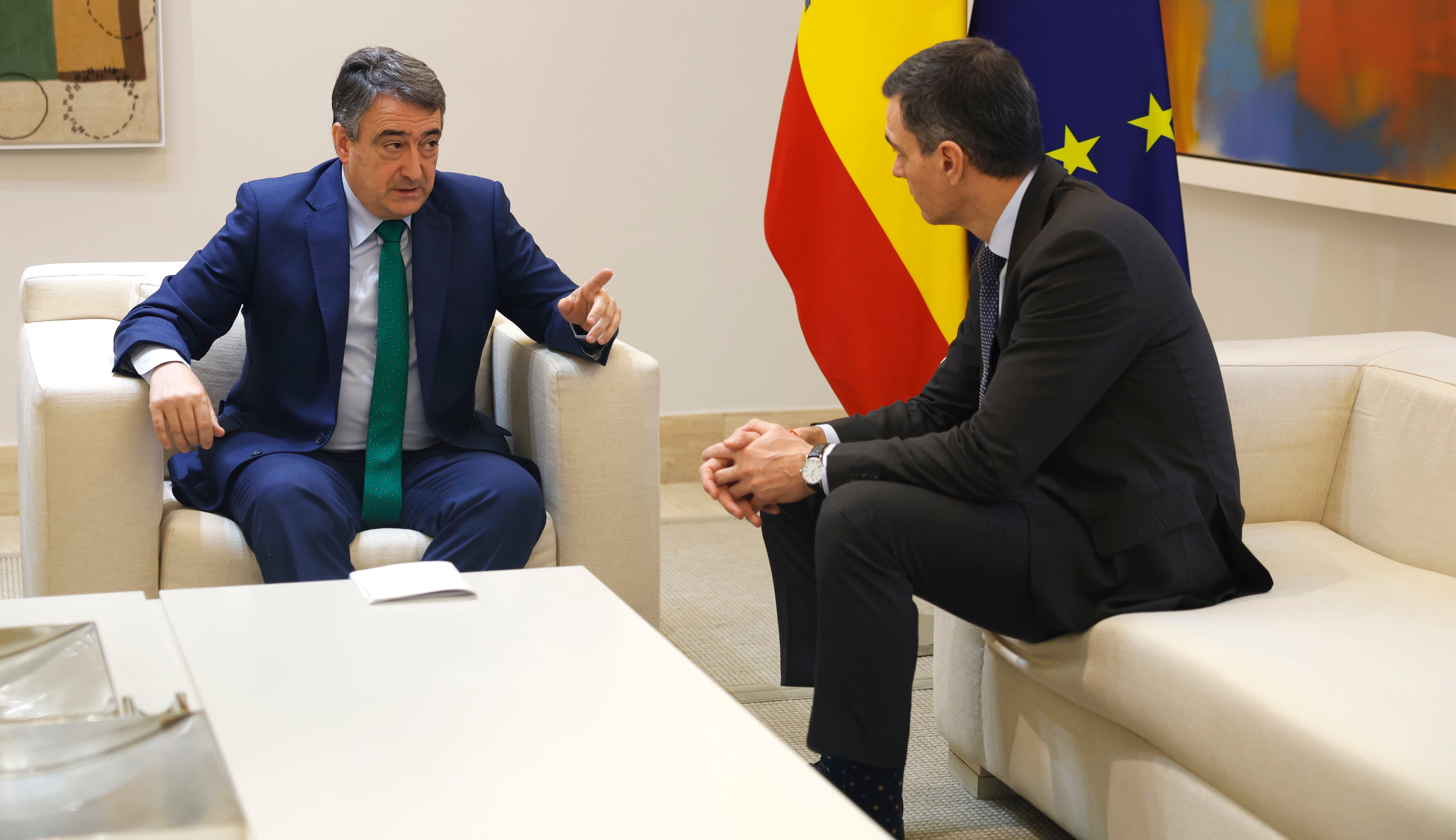 Aitor Esteban (PNV) se reúne con Sánchez en La Moncloa