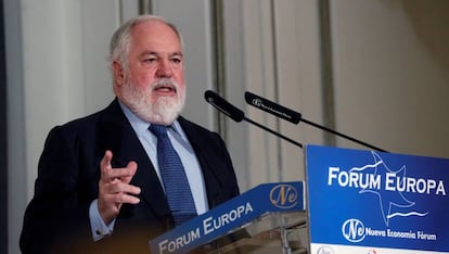 Miguel Arias Cañete, durante su participación en un desayuno de trabajo del Foro Europa.