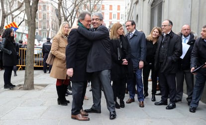Francesc Homs y Artur Mas a las puertas del Tribunal Supremo, en Madrid.  