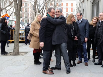 Francesc Homs y Artur Mas a las puertas del Tribunal Supremo, en Madrid.  