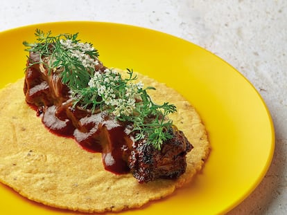 Receta taco de costilla de la abuela Flor por Paco Méndez