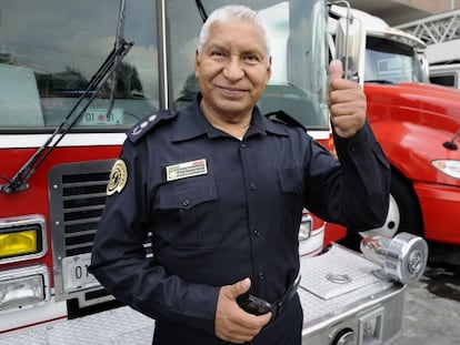 Ra&uacute;l Esquivel, jefe de bomberos de M&eacute;xico DF.