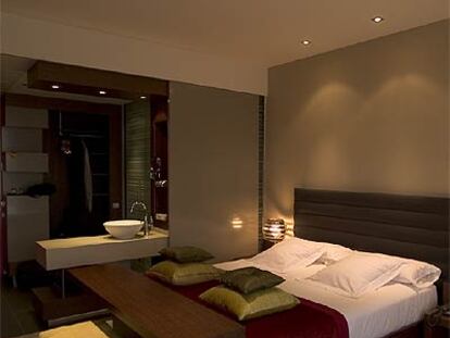 Una de las habitaciones del hotel Olivia Plaza, en Barcelona.