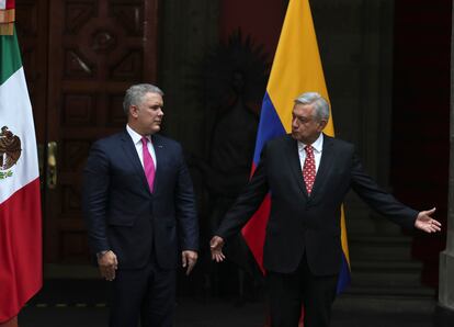 López Obrador recibe a Duque, en el Palacio Nacional de México.