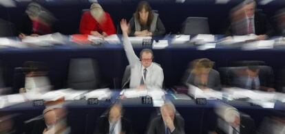 Una votaci&oacute;n en la sede de Estrasburgo del Parlamento Europeo.