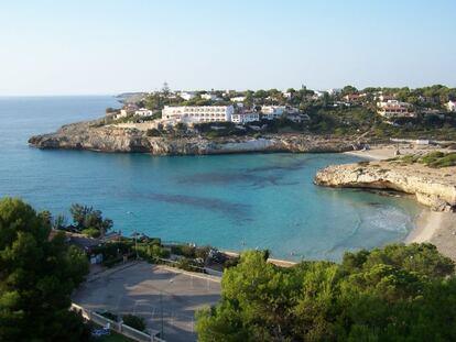 En el séptimo puesto se encuentra la isla de Mallorca. Destino turístico de alemanes y británicos por excelencia, pero que albergó a artistas como Chopin y Miró.