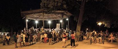 Los asistentes a uno de los conciertos del ciclo en el parque de la Ciutadella de Barcelona.