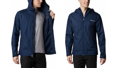 Esta chaqueta impermeable se vende hasta en 15 colores diferentes y en numerosas tallas.