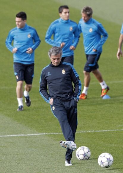 Mourinho, durante un entrenamiento.