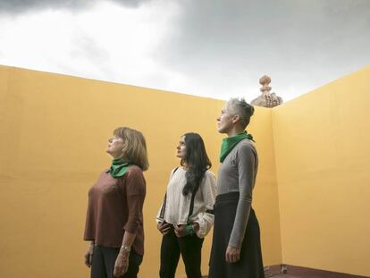 Elsa Osorio, Alma Delia Murillo y PowerPaola, en el Hay Festival de Querétaro.