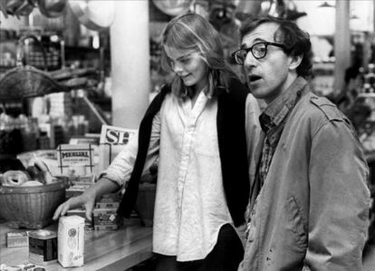 La nieta del escritor solo tenía 16 años cuando rodó 'Manhattan' pero su personaje de Tracy se coló entre los más solares de los retratos femeninos del director de 'Annie Hall'. En medio de la galería de enfermizos y estresados habitantes de la isla de Manhattan la adolescente ponía unas dosis de madurez en esa infructuosa búsqueda de la felicidad o Santo Grial con animación musical de Georges Gershwin.