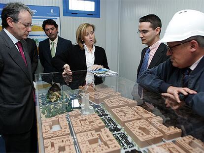 La concejal Pilar Martínez visita las obras de prolongación del túnel de O'Donnell.