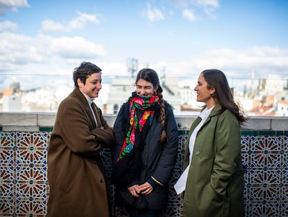 Teresa Solar Abboud, Patricia Esquivias y Asunción Molinos Gordo, retratadas en el espacio ARGO de la plaza de Santa Ana de Madrid, el 27 de febrero.