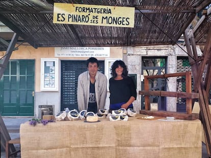 Francisca Sitges i Miquel Vilallonga, de la formatgeria Es Pinar de ses Monges. 