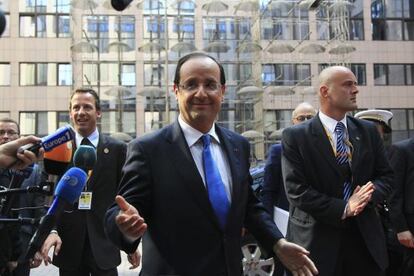 François Hollande a su llegada a la cumbre europea por el crecimiento el 23 de mayo.