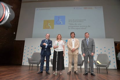 En la foto, de izda. a dcha.: Marc Simón, Virginia Carcedo, Gregorio Saravia y José Ángel Martínez Sanchiz.
 
 