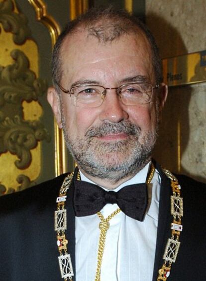 El presidente de la Sala Civil, Juan Antonio Xiol, premio Pelayo a juristas de prestigio