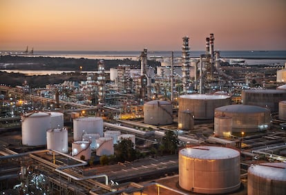La refinería de Cepsa en Palos de la Frontera (Huelva), en julio de 2020.